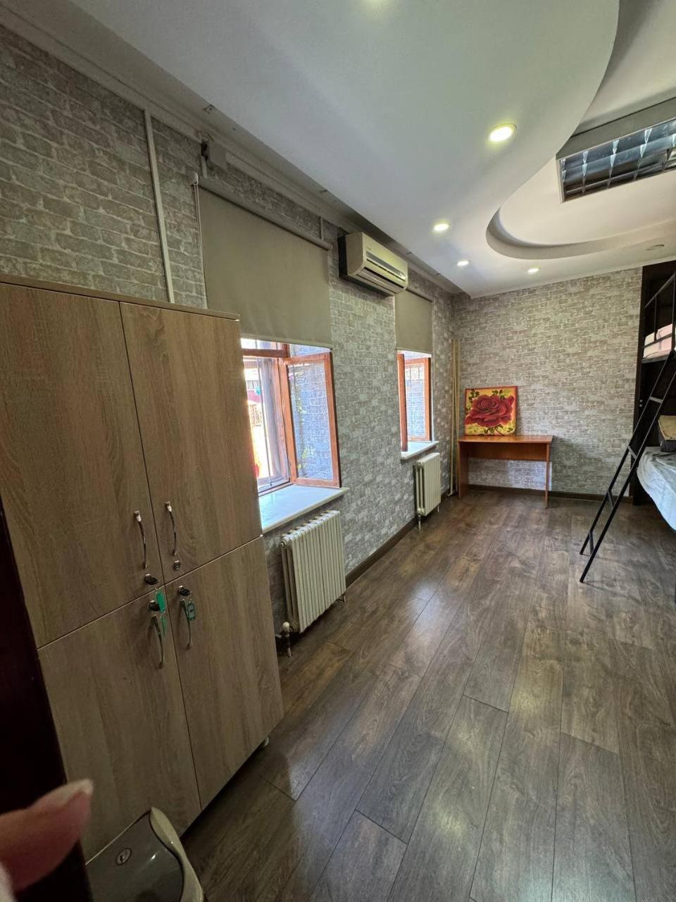 Friends Hostel Chisinau Luaran gambar